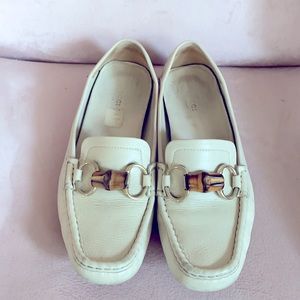 Authentic Vintage Gucci Leather Loafers (Size 8.5)